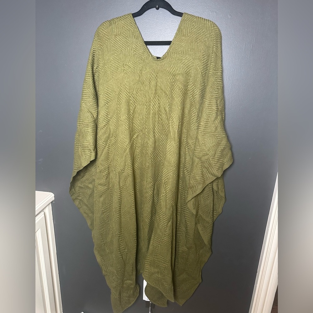 Eileen Fisher | Stunning Olive Green Poncho | Shrug | EUC | 2XL(Fit Large - 3XL)
